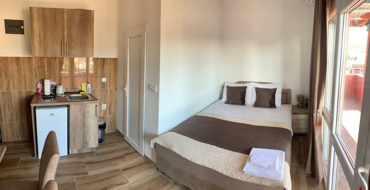 Apartments Nikicic Бар Екстер'єр фото